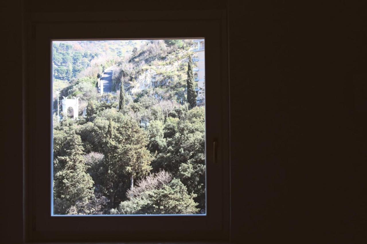 Aparthotel Le Sirene - Chalet 티볼리 외부 사진