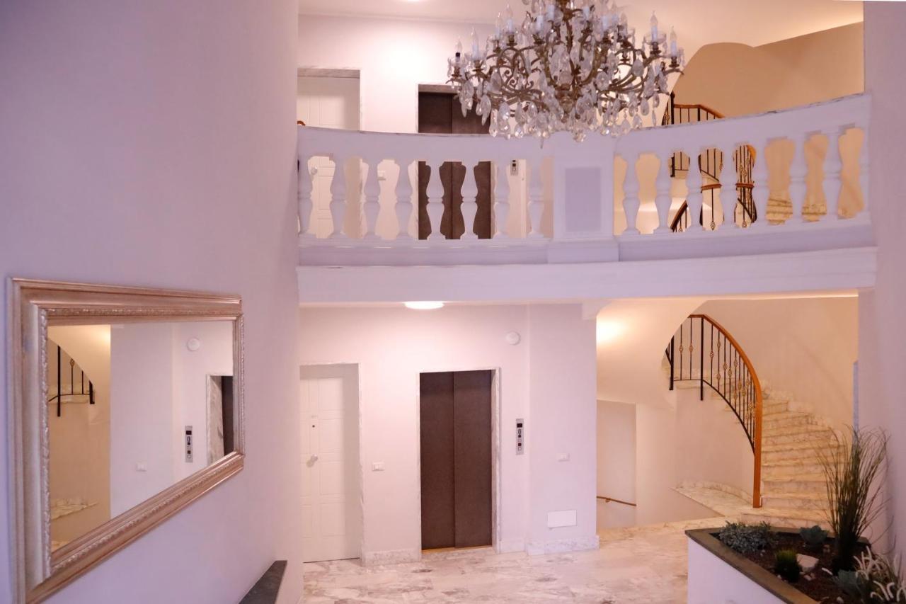 Aparthotel Le Sirene - Chalet 티볼리 외부 사진